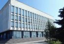 Рашисти пограбували Херсонську бібліотеку, але вона не припинила своєї роботи