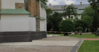 Окупанти пошкодили Софійський собор і Одеську кіностудію